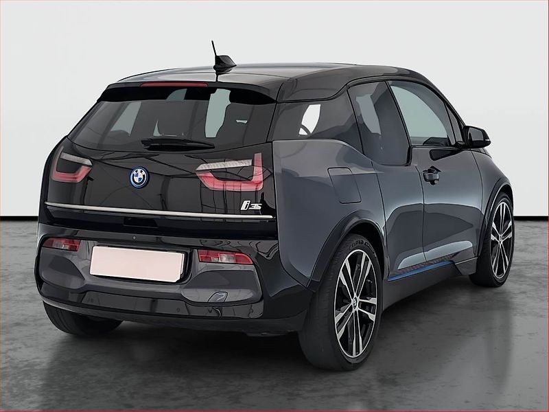 BMW i3 (2020) i3s 120Ah BEV, SoH 96% - fotka 5 z 22