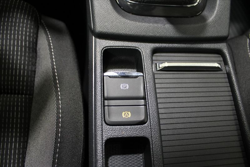 Škoda Octavia 2,0 TDI Ambition 1.majitel CZ - fotka 27 z 32
