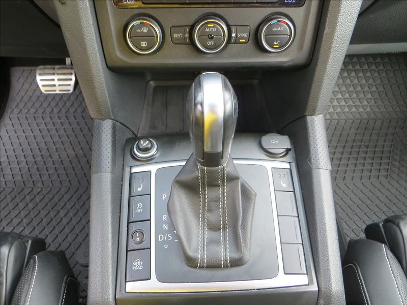 Volkswagen Amarok 3,0 TDI 4motion AUT Aventura - fotka 18 z 32