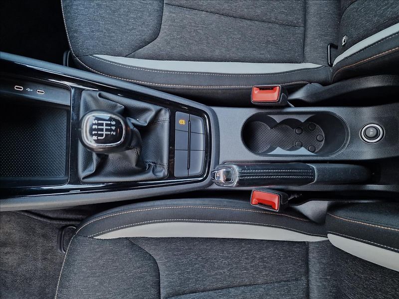 Škoda Scala 1.0TSI 81kW Style,ČR,1.Maj. - fotka 36 z 50