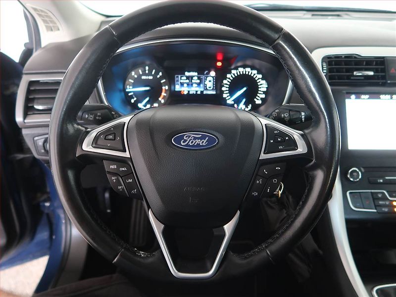 Ford Mondeo (2018) Trend 2.0 TDCI, Navi, Tempomat - fotka 14 z 14