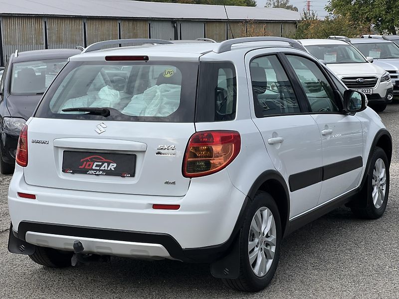Suzuki SX4 1.6i16v LPG 4x4 TAŽNÉ PŮVOD ČR - fotka 7 z 36