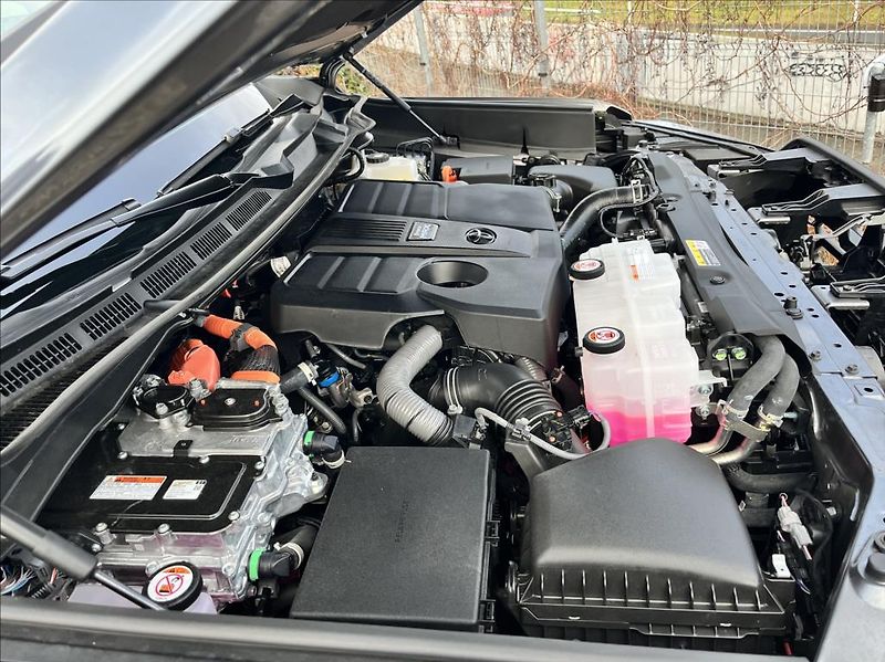 Toyota Sequoia 3,5i-Force MaxTTV6HEV TRD Pro - fotka 57 z 58