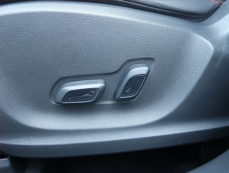 MG ZS (2024) 1.0 Turbo - fotka 23 z 24