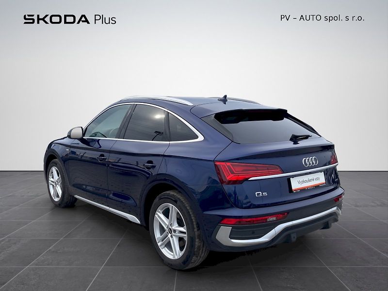 Audi Q5 (2022) Sportback 40 TDI 150 kW Quattr - fotka 27 z 35