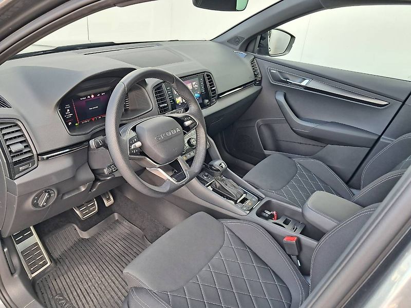 Škoda Karoq (2026) Sportline 2.0 TDI / 110 kW 4x4 - fotka 21 z 30