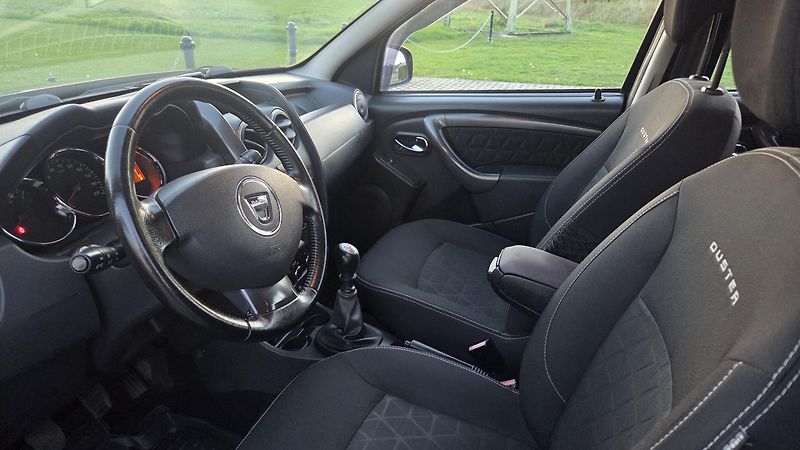Dacia Duster (2013) 77 kW 1.6 16V 4x4 CZ, tazne - fotka 11 z 29
