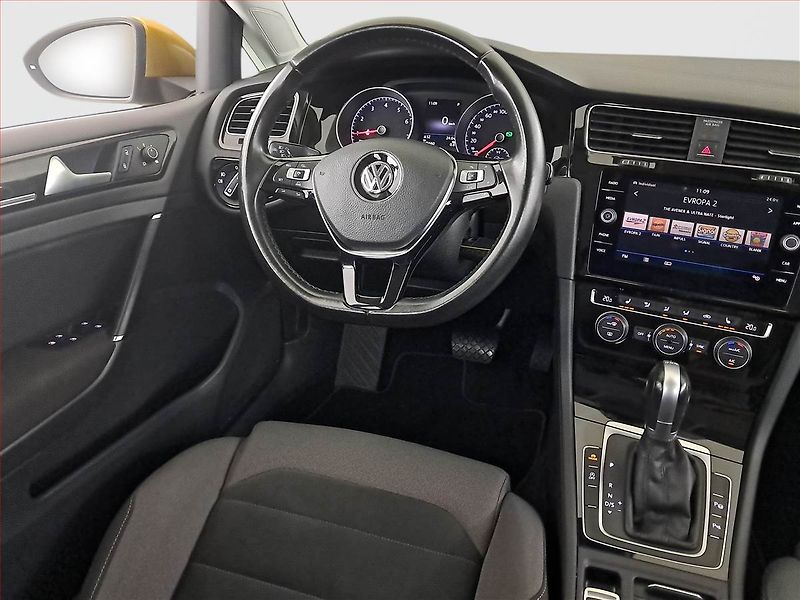 Volkswagen Golf (2018) Highline 1.5 TSI, Automat - fotka 7 z 20