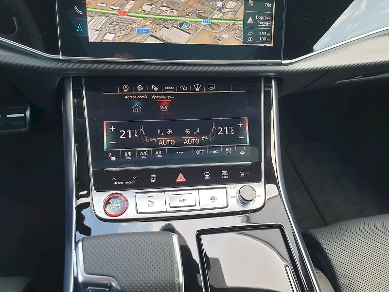 Audi RS Q8 (2023) TFSI 441 KW QUATTRO - fotka 21 z 28