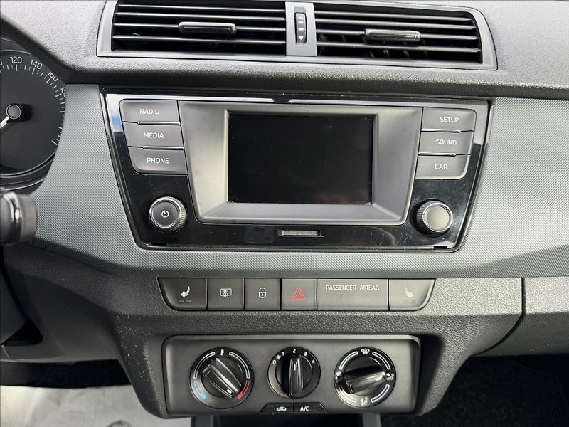 Škoda Fabia III 1.0 TSI Active - fotka 9 z 16