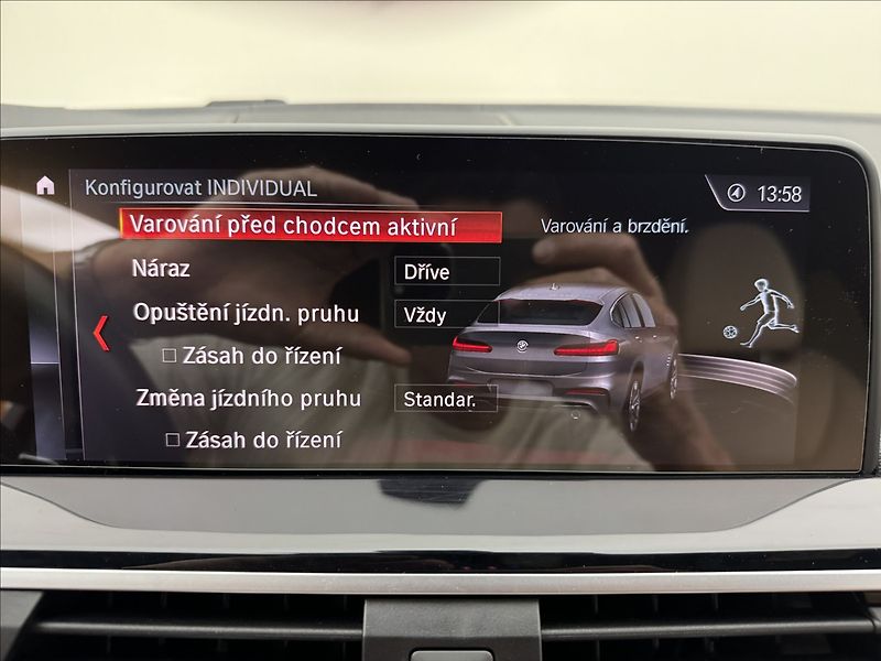 BMW X4 3,0 M40d DPH HUD 360° H/K CZ - fotka 23 z 49