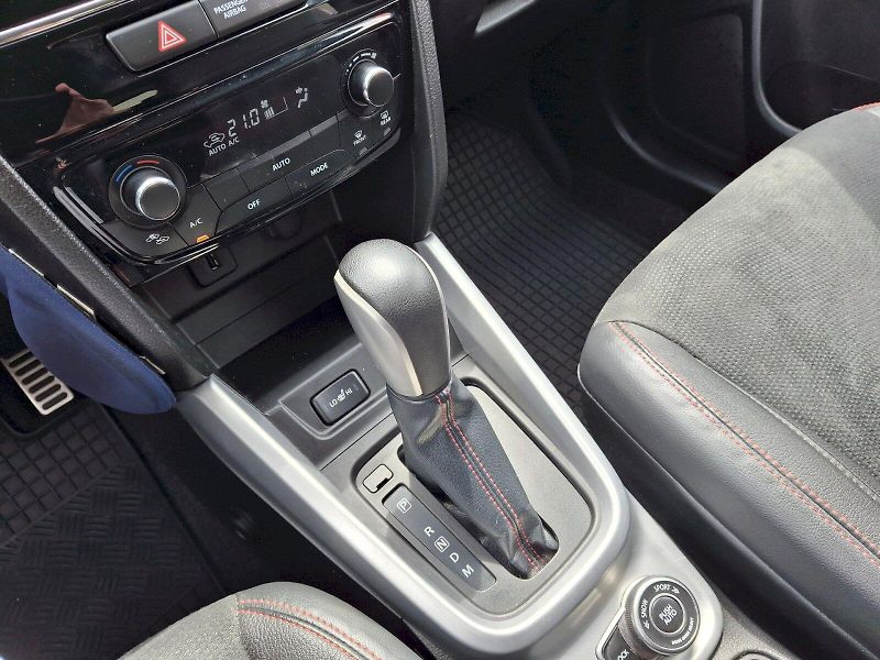 Suzuki Vitara (2017) Automat 4x4 1,4i 103kW - fotka 22 z 33