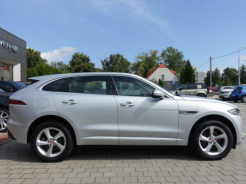 Jaguar F-Pace 2,0 R-Dynamic S D200 4x4 - fotka 6 z 38
