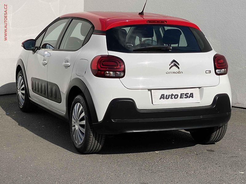 Citroën C3 (2017) 1.2i, 1.maj,ČR, AC, park - fotka 6 z 15