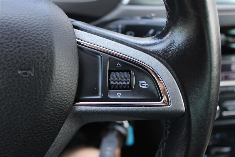 Škoda Rapid 1,2 TSI  NOVÉ V ČR,60TKM - fotka 14 z 21