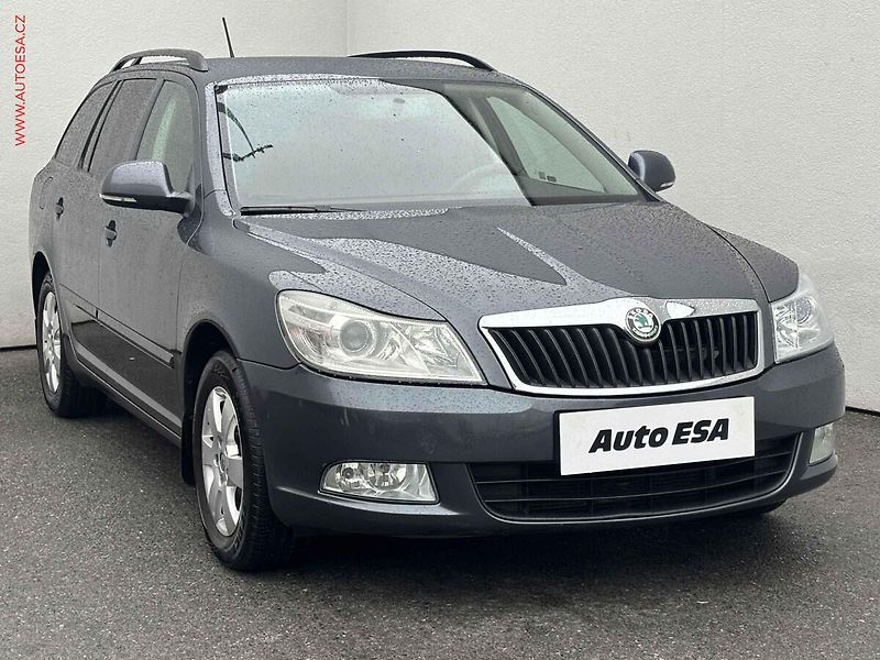 Škoda Octavia (2012) 1.6 TDi, ČR, AC - fotografie inzerátu