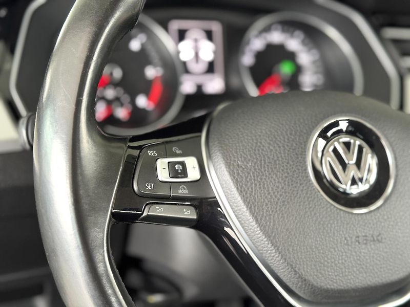 Volkswagen Passat 1,6TDI DSG*ComfortLine*ACC*Nav - fotka 24 z 32