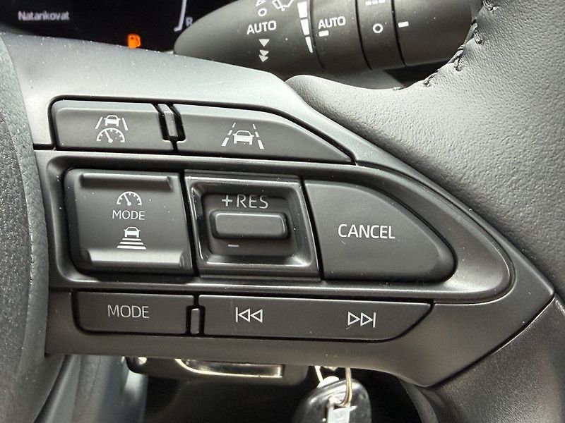 Toyota Yaris 1.5 TNGA HEV 116 - 4x2 - 1 CVT - fotka 16 z 24