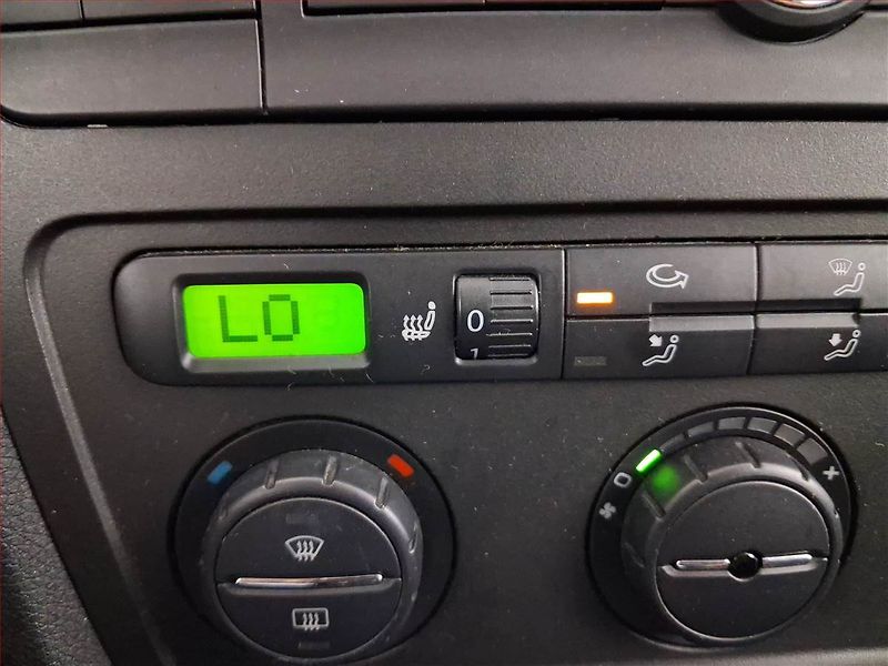 Škoda Octavia (2006) Ambiente Plus 2.0 TDI, Automat - fotka 20 z 20
