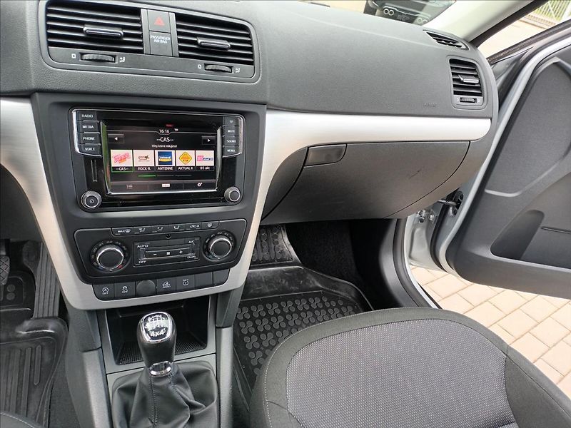 Škoda Yeti 2,0 TDI,81KW,4X4,DIGIKLIMA, - fotka 13 z 33