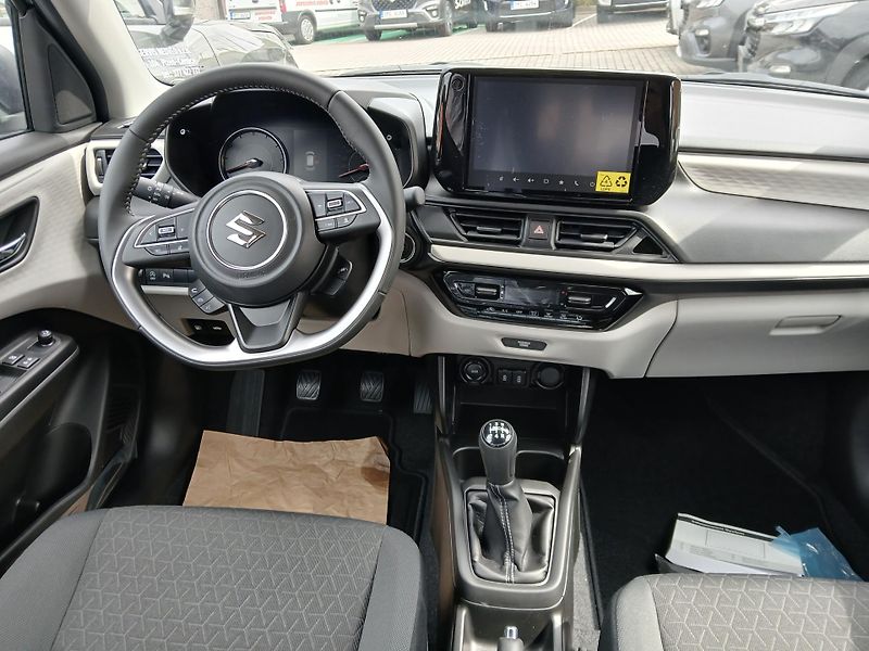 Suzuki Swift (2025) 1,2 PREMIUM ALLGRIP HYBRID - fotka 5 z 6