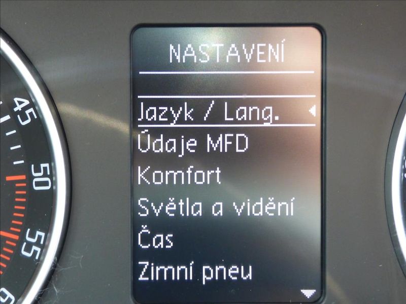 Škoda Octavia 1,6 TDI DSG, Xenon, Digi Klima - fotka 19 z 49