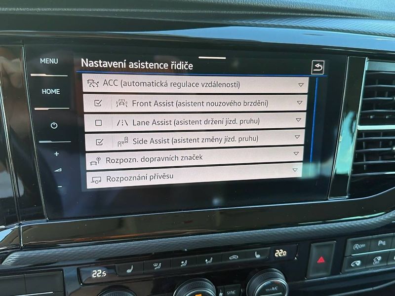 Volkswagen Multivan (2023) 2.0 TDI HIGHLINE 4MOT - fotka 31 z 34