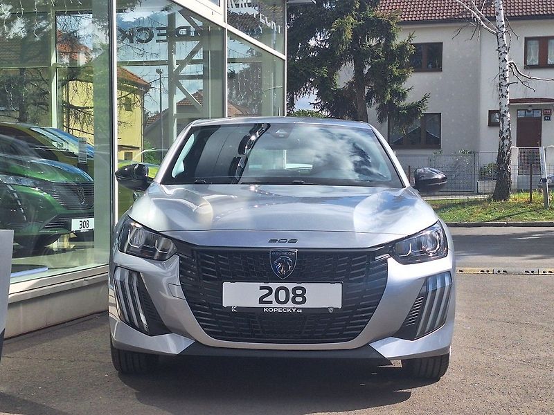 Peugeot 208 (2026) STYLE 1.2 TURBO 100k MAN6 - fotka 2 z 18