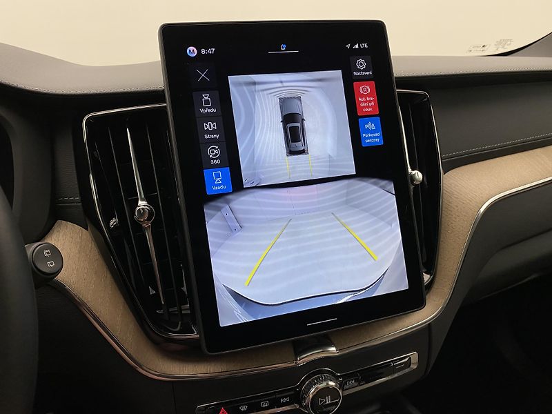 Volvo XC60 T8 AWD RECHARGE ULTRA DARK CZ - fotka 66 z 69