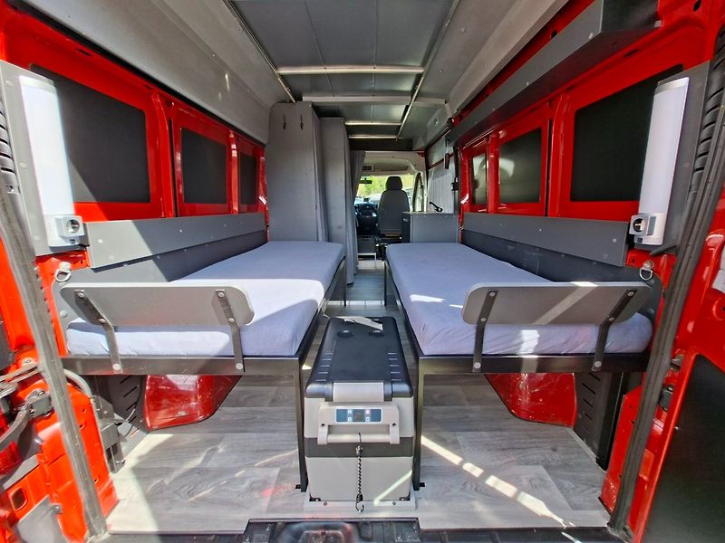 Citroën Jumper (2012) 3.0MJET 130kW -OBYTNÁ VESTAVBA - fotka 11 z 32