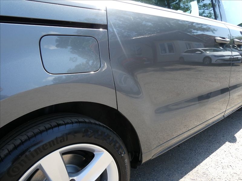 Volkswagen Sharan 2,0 TDi 110kW webasto, 2x kola - fotka 13 z 50