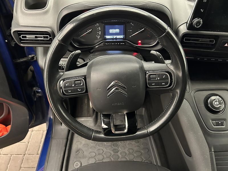 Citroën Berlingo 1.5 HDI XL SHINE EAT8 - fotka 8 z 21