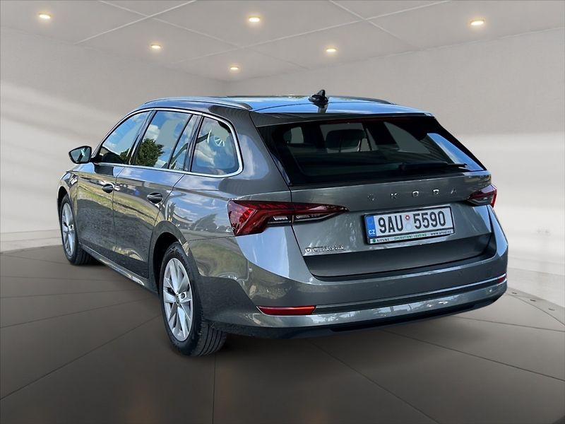 Škoda Octavia 2,0 TDI Style - fotka 4 z 11