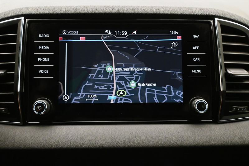 Škoda Karoq 2,0 TDI 85kW DSG VIRTUAL EL.KU - fotka 20 z 31