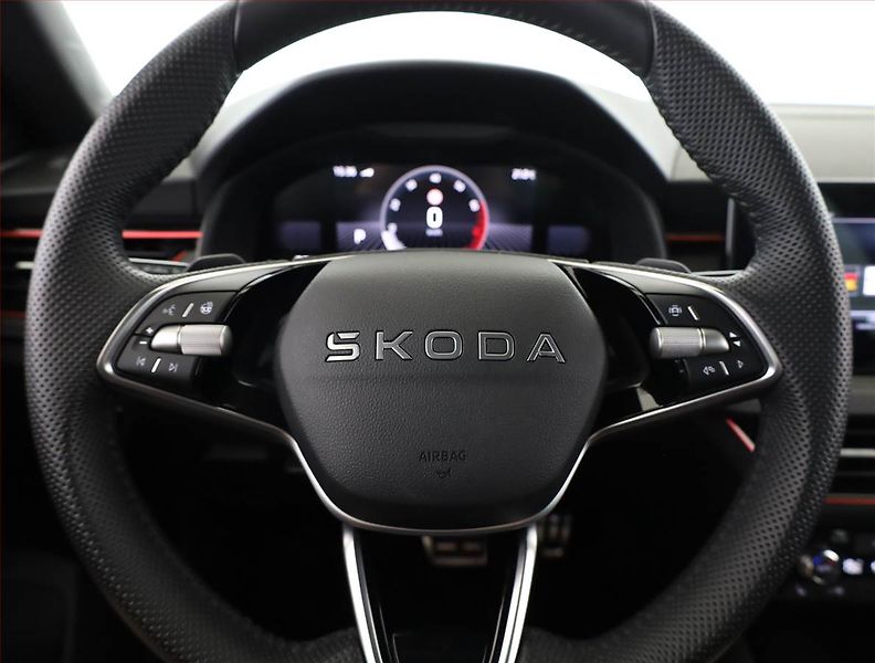 Škoda Kamiq (2025) Monte Carlo 1.5 TSI - fotka 8 z 21