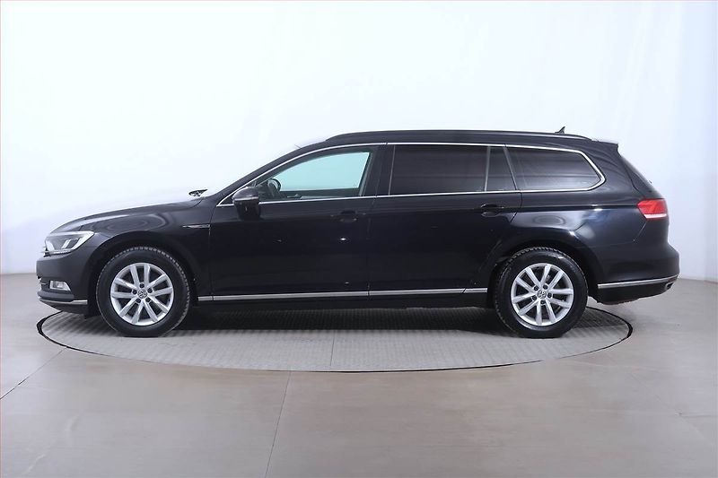 Volkswagen Passat (2017) 2.0 TDI, 4X4, Automat - fotka 3 z 25