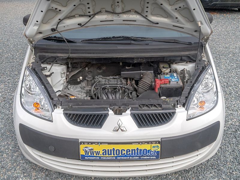 Mitsubishi Colt (2007) 1.1i 55KW – PO SERVISU! - fotka 30 z 36