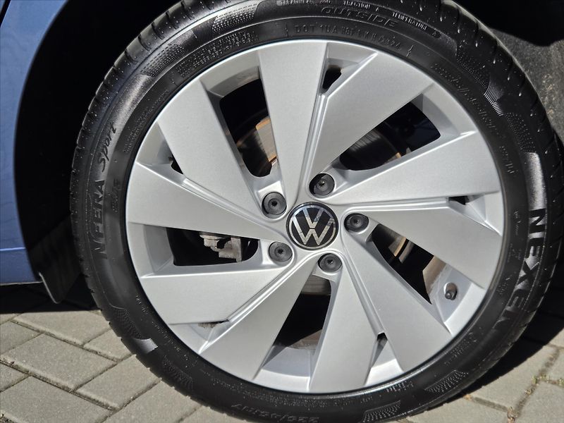 Volkswagen Golf 2,0 TDi 110kW DSG Záruka2028 Č - fotka 18 z 19