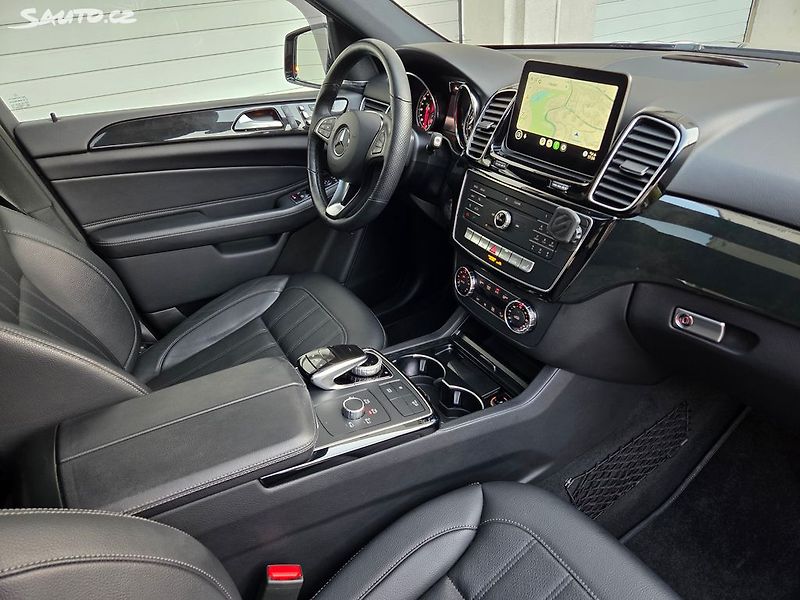 Mercedes-Benz GLE (2019) 400 TOP STAV naj 24 tis.km. - fotka 15 z 48