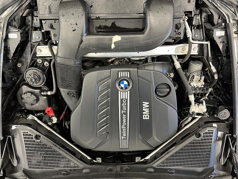 BMW X6 40D 3.0D xDrive 225 kW - fotka 22 z 22