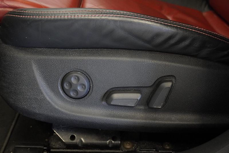 Audi S4 3.0 TFSI 333PS QUATTRO AUTOMAT - fotka 13 z 36