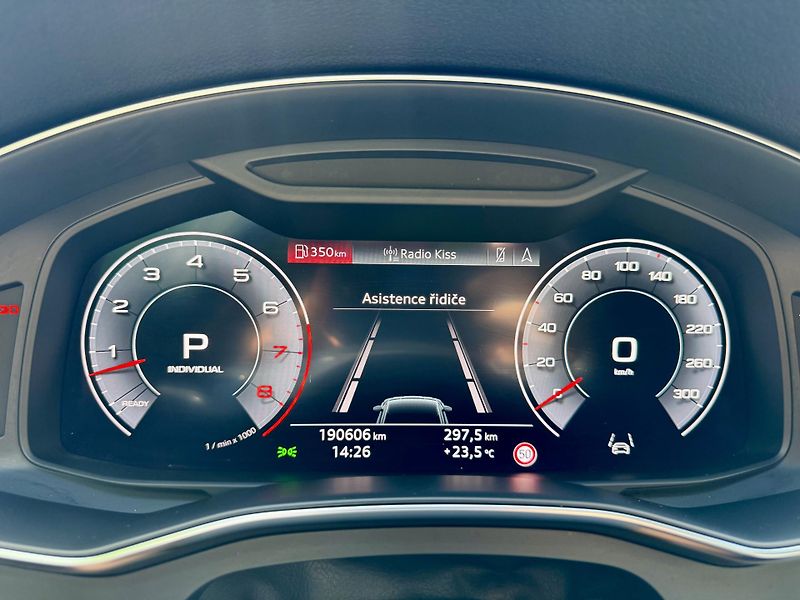 Audi A7 (2018) 55TFSI 250kw SERVIS AUDI - fotka 17 z 17