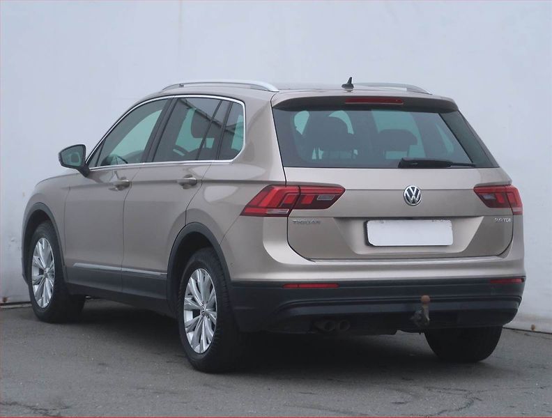 Volkswagen Tiguan (2016) Comfortline 2.0 TDI, Automat - fotka 4 z 21