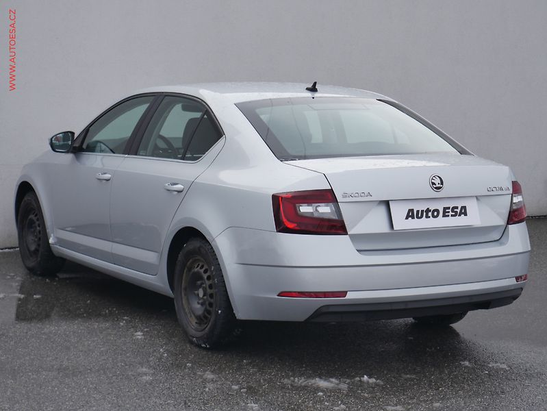 Škoda Octavia (2018) 1.6 TDi, ČR, Style, LED, navi - fotka 6 z 23