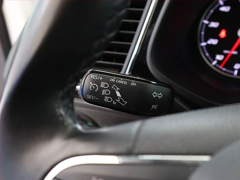 Seat Leon (2016) Style 1.2 TSI, ČR,1.maj - fotka 15 z 16