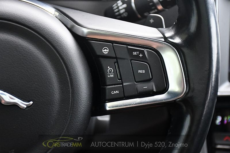 Jaguar F-Pace 2.0 R-SPORT MERIDIAN  - fotka 30 z 54