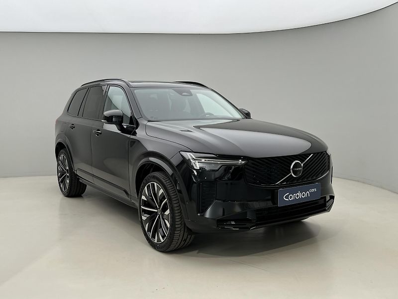 Volvo XC90 (2026) B5 AWD DARK PLUS AUT - fotka 14 z 44