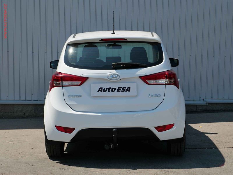 Hyundai ix20 (2017) 1.6CVVT, ČR, AT - fotka 5 z 14
