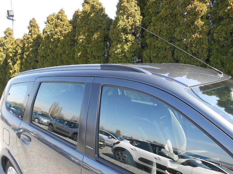 Dacia Lodgy STEPWAY,7Míst,NAVI,75TKm!! - fotka 14 z 36