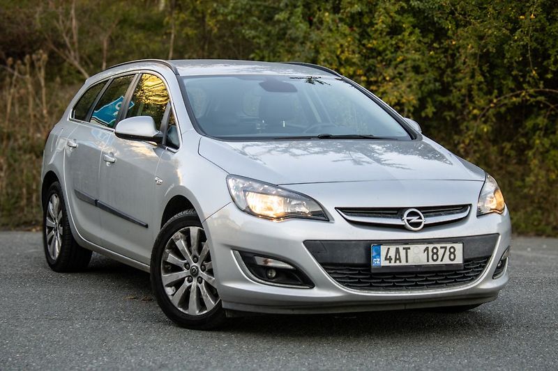 Opel Astra - fotka 3 z 23